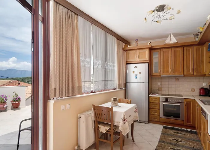 Lakis Appartement *