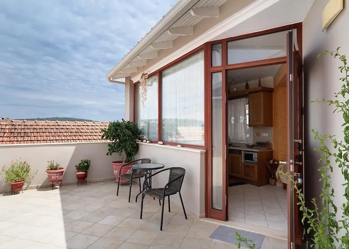Appartement Lakis *